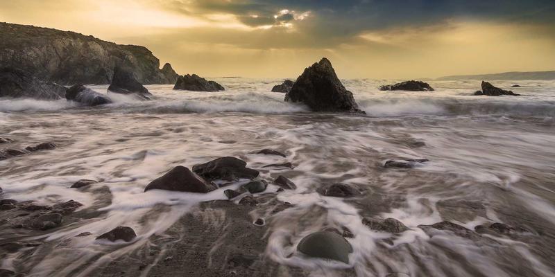 商务印刷与包装盒定制：专业印务服务如何赋能企业品牌价值